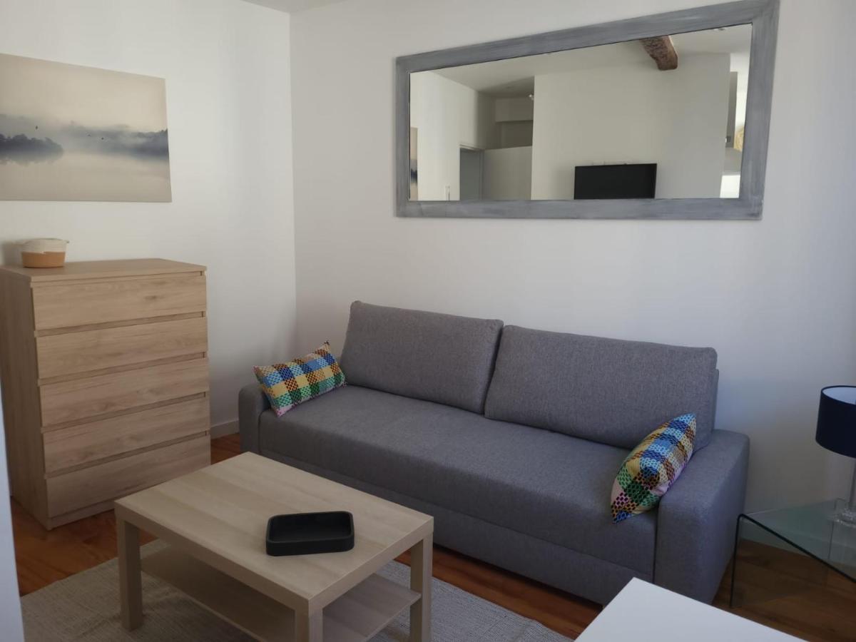 Apartment Centre De *